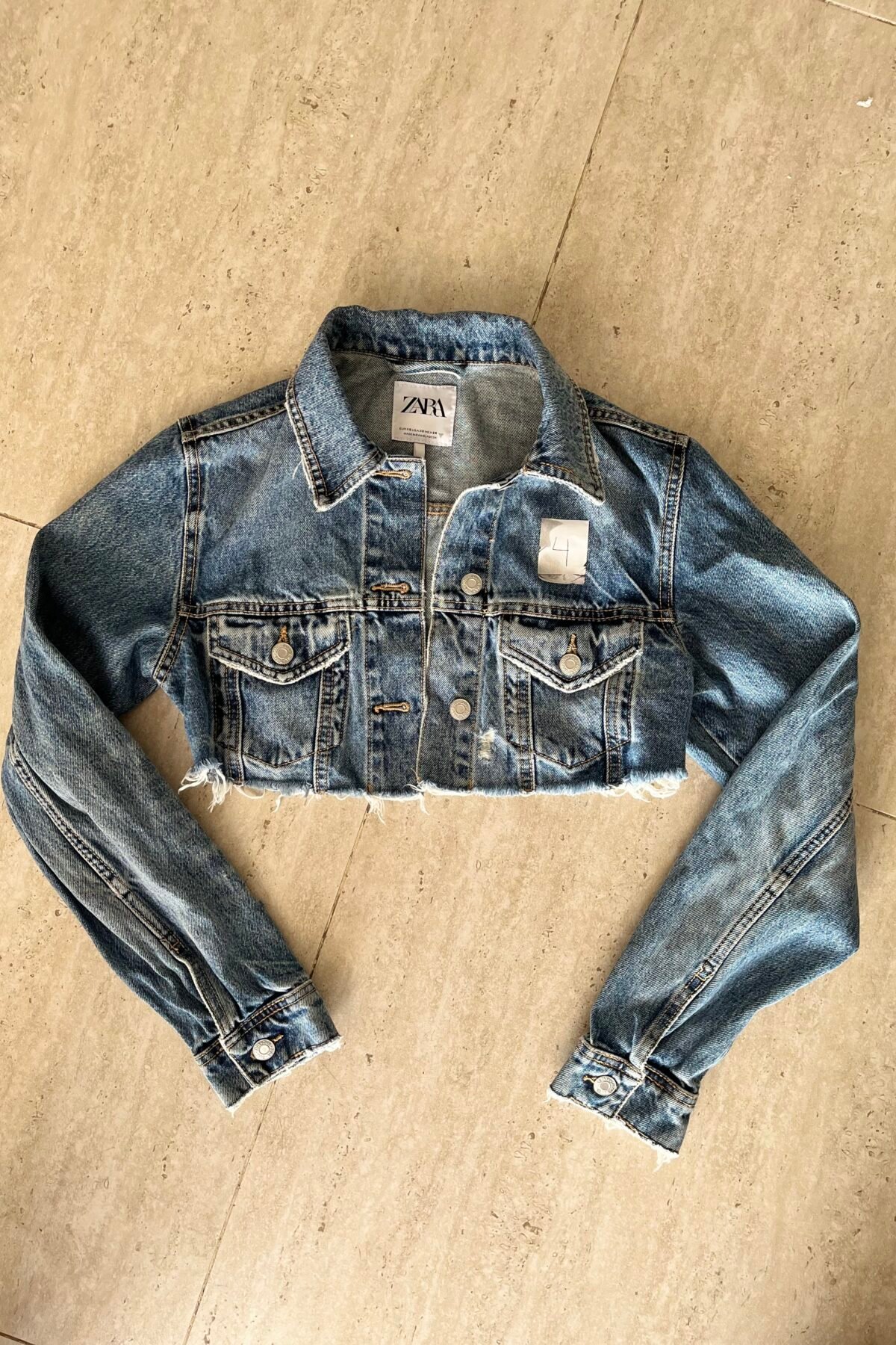 Chaqueta de mezclilla corta azul talla XS Zara closet Leska