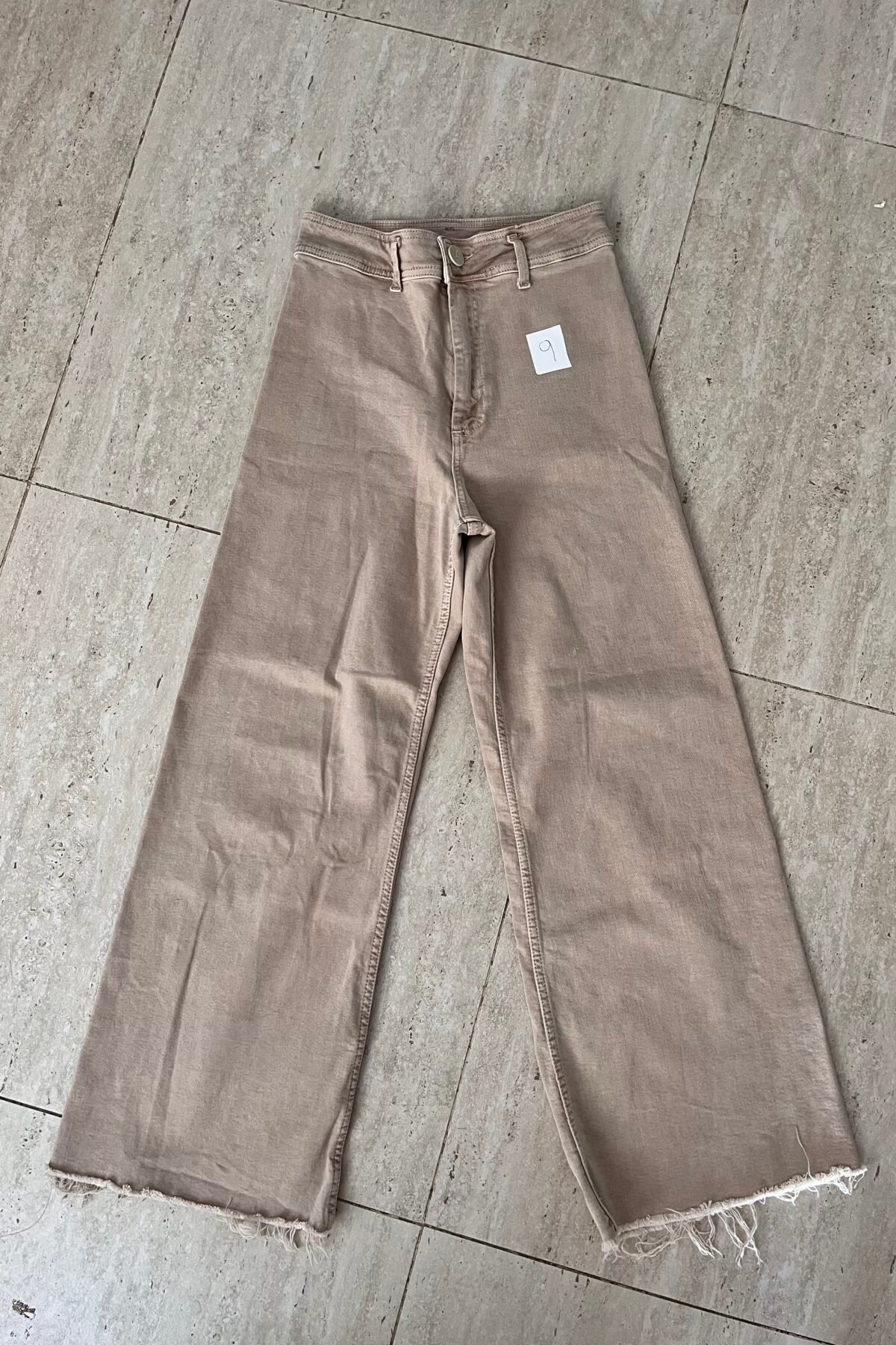Jeans Zara beige talla 36 Clóset Sale Leska