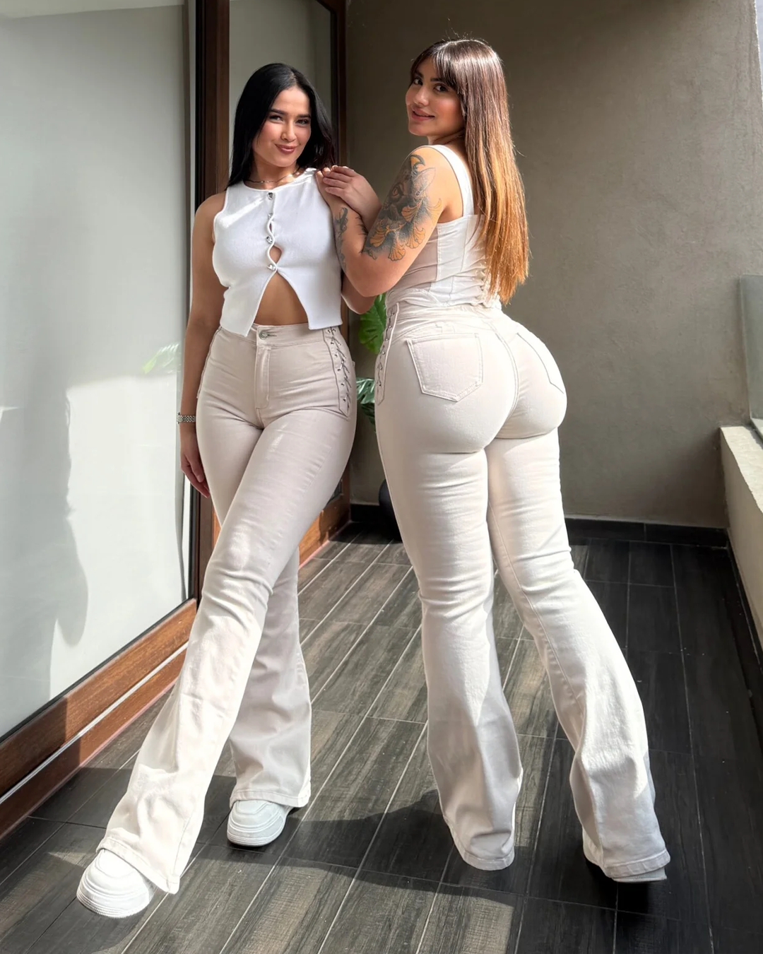 Jeans Flare Trenzado Beige Crudo Leska Beauty